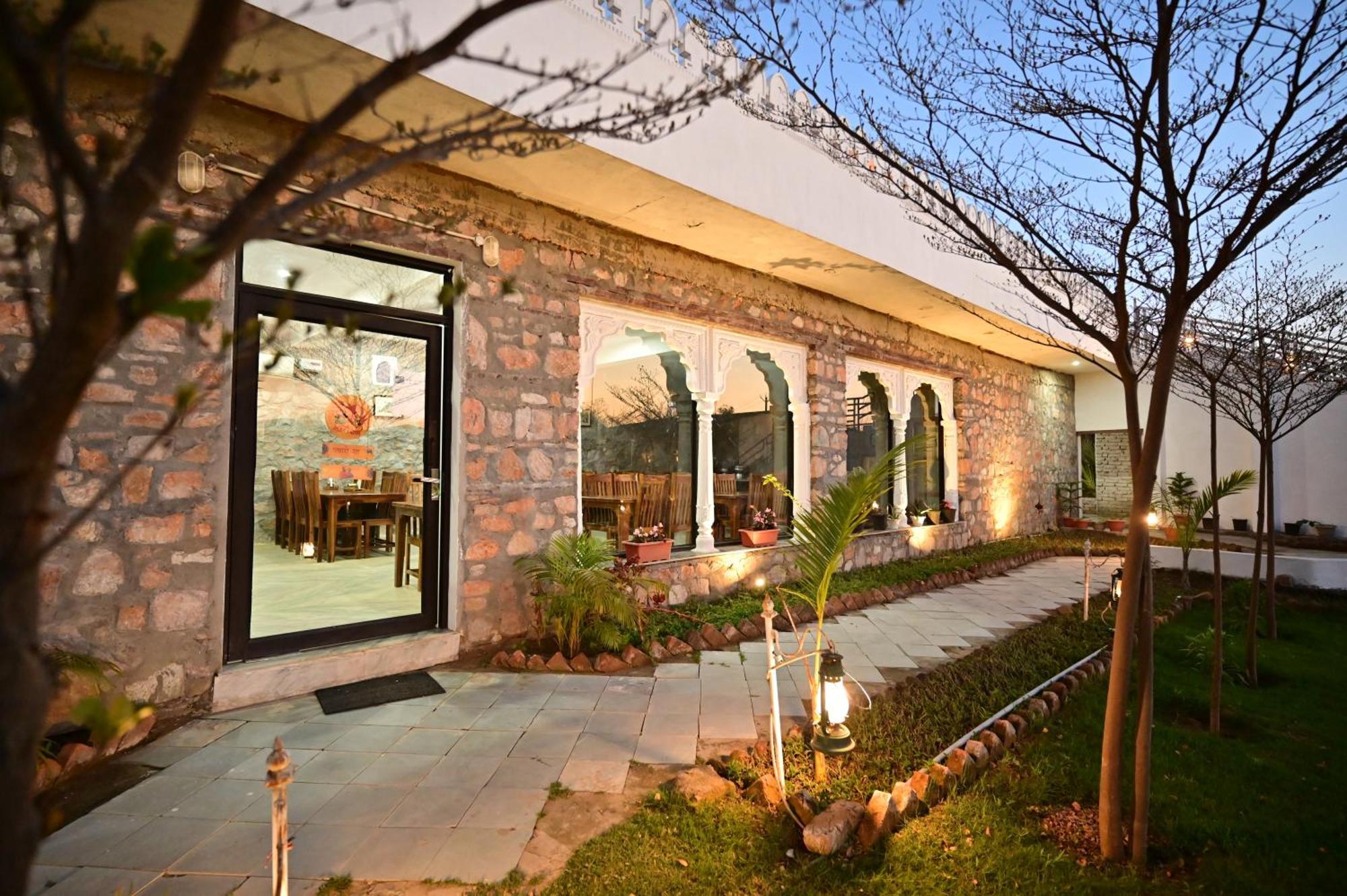 The Castle Crown - Hem Vilas Resort Ranthambhore Sawai Madhopur Extérieur photo