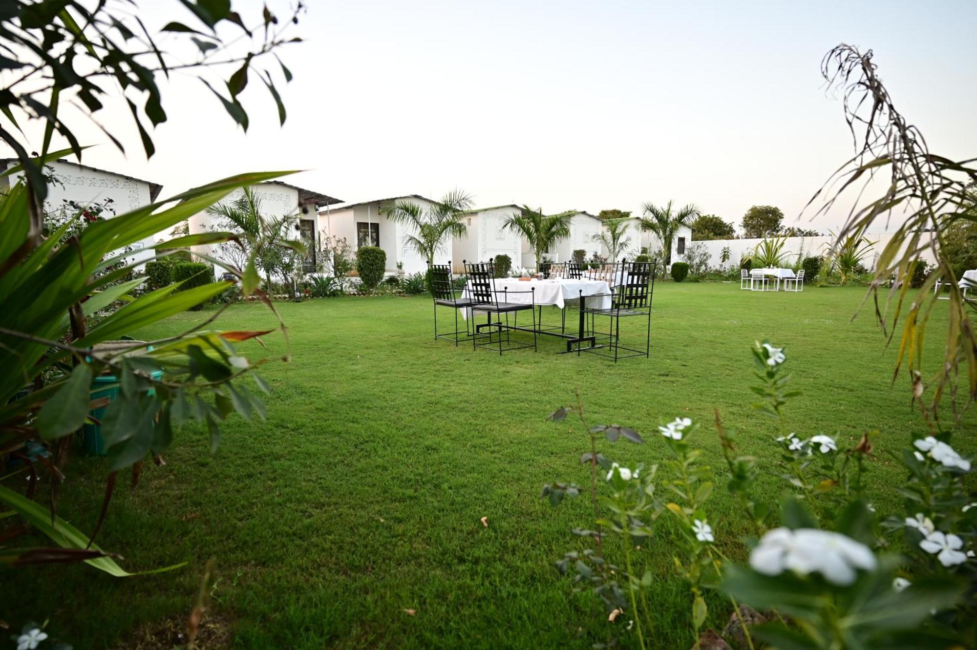 The Castle Crown - Hem Vilas Resort Ranthambhore Sawai Madhopur Extérieur photo