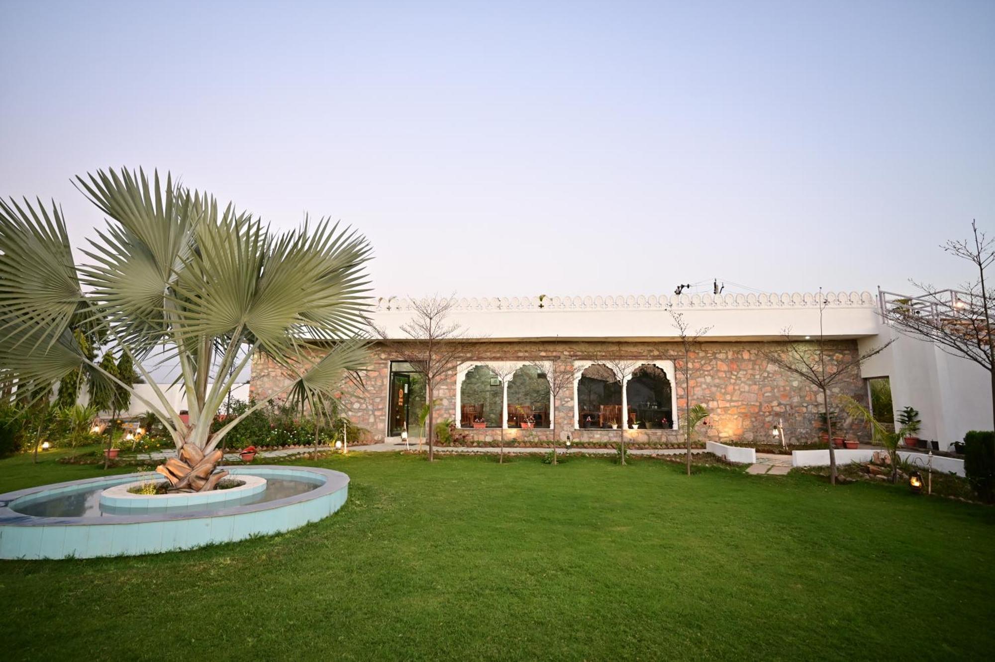 The Castle Crown - Hem Vilas Resort Ranthambhore Sawai Madhopur Extérieur photo